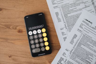 Abattement de 10 % des retraités plafonné à 3 000 € ? Qui paierait plus d’impôt avec le budget 2027